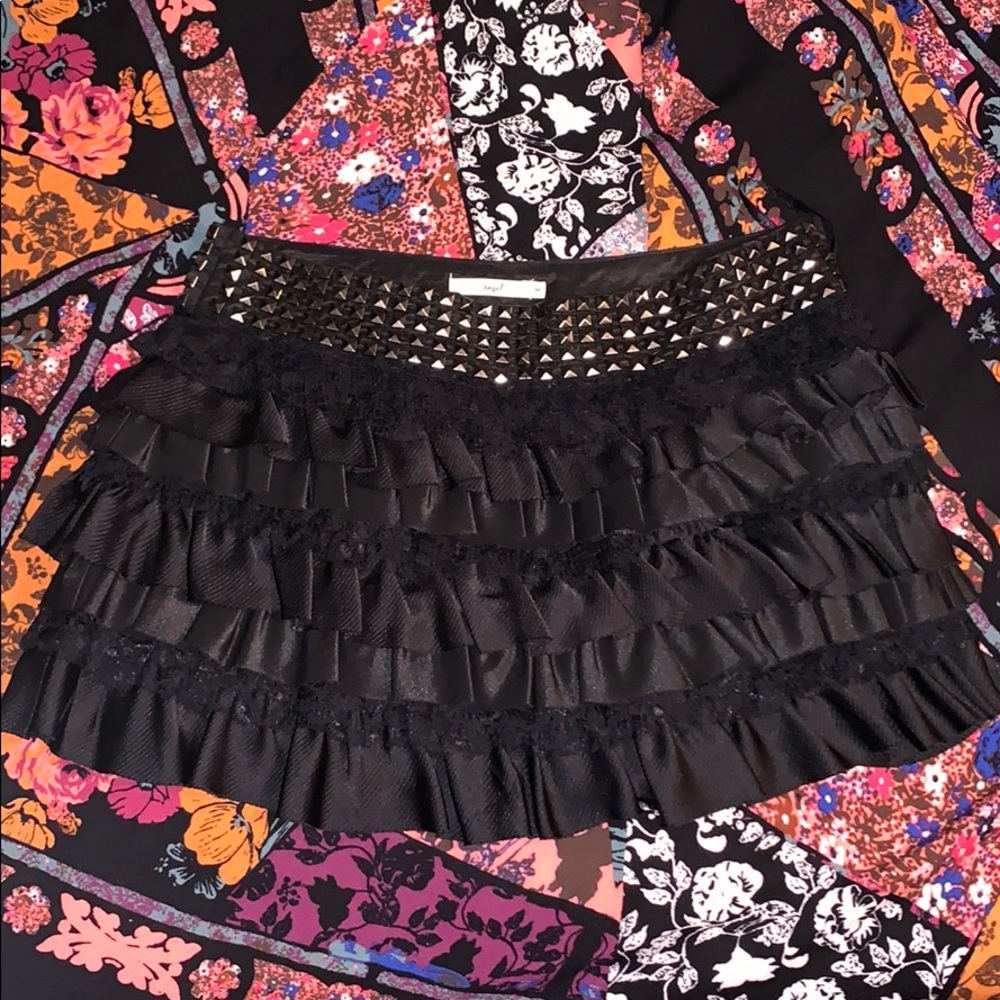 Black skirt